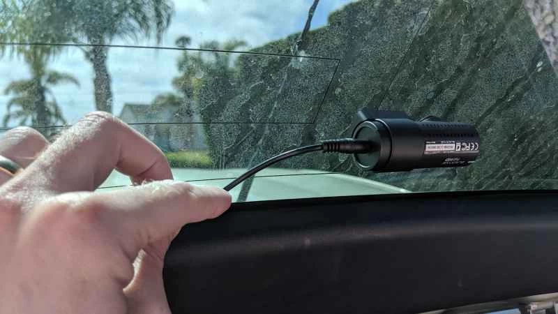 手動安裝行車記錄儀