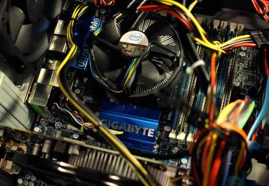 黑蘋果日記，第一部分：組裝黑蘋果從未如此簡單