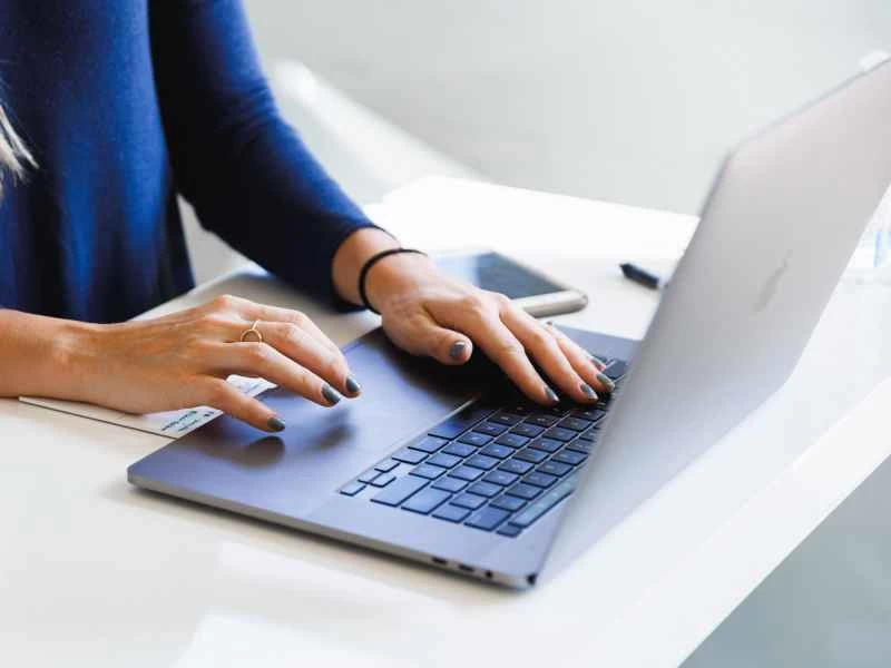 密切注意電腦應用程式對系統的存取權限。