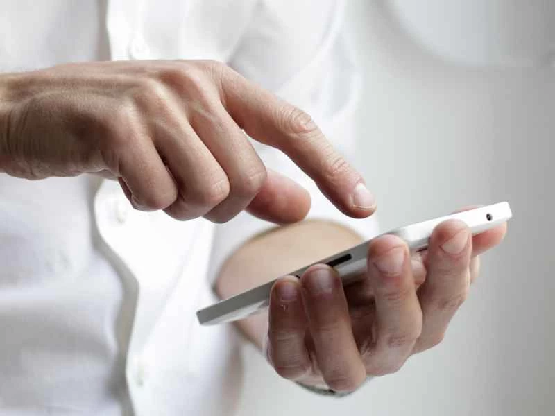 你應該換用自備VPN的瀏覽器。