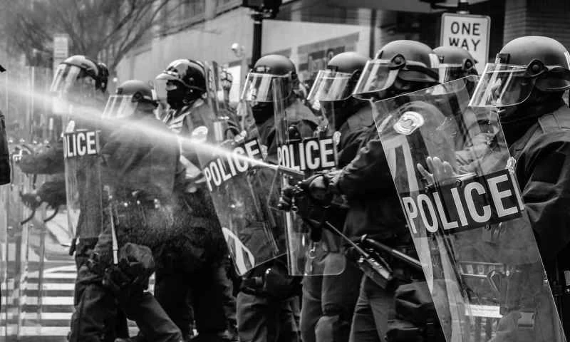 如何應對辣椒噴霧襲擊