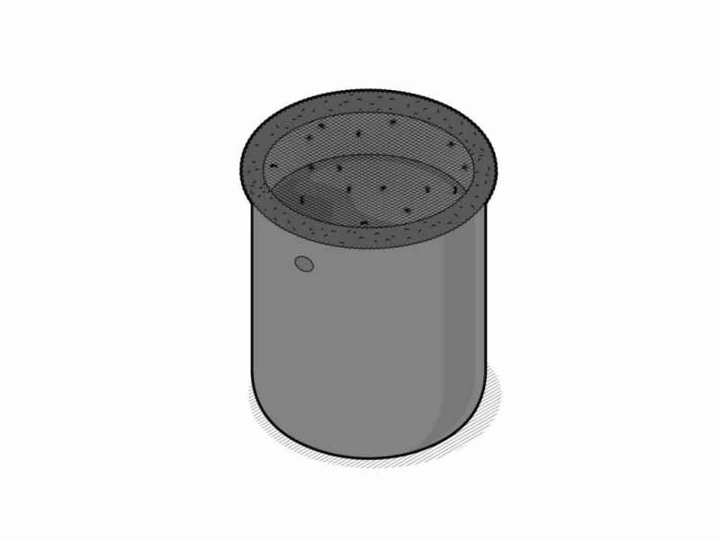 一個塗成黑色的塑膠瓶，瓶口纏著網，上面還有蚊子。