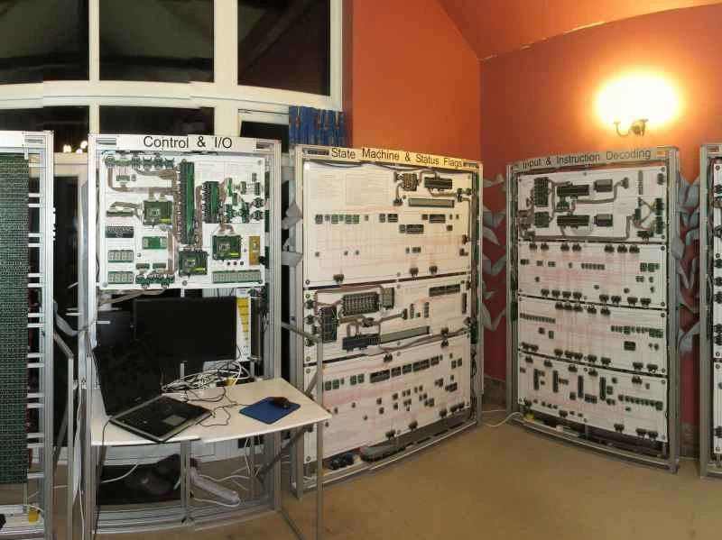 詹姆斯紐曼的超級處理器