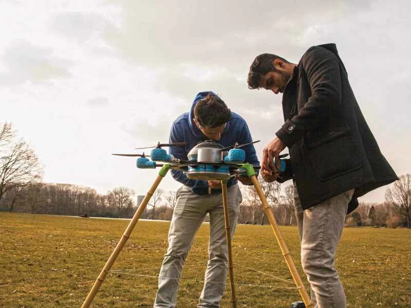 卡豐無人機處於靜止狀態