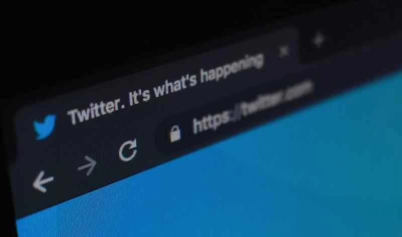 在網頁瀏覽器標籤頁中開啟 Twitter。
