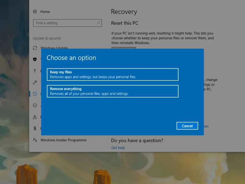 重設 Windows 電腦，可以選擇保留檔案或刪除所有內容。