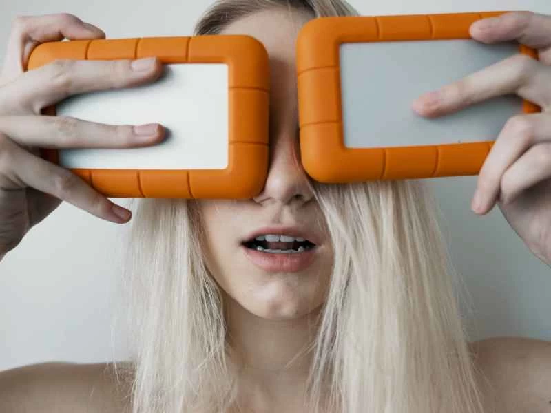 玩外接硬碟的人