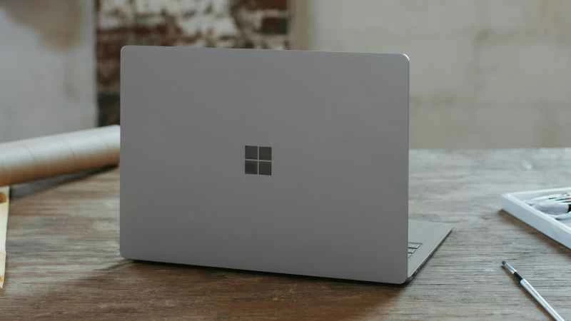 在 Windows 系統上，您可以使用 Microsoft 的 Copilot AI 助理完成所有操作。