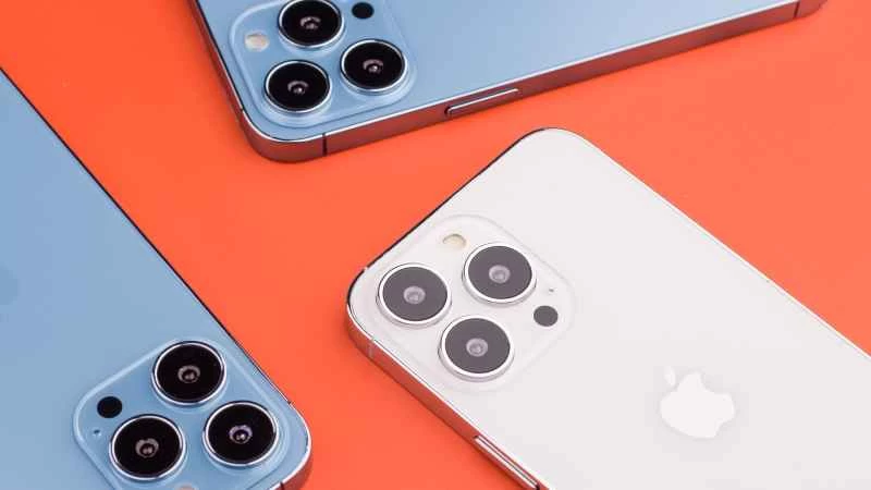 如何將購買的數位商品在兩個 Apple 帳戶之間轉移