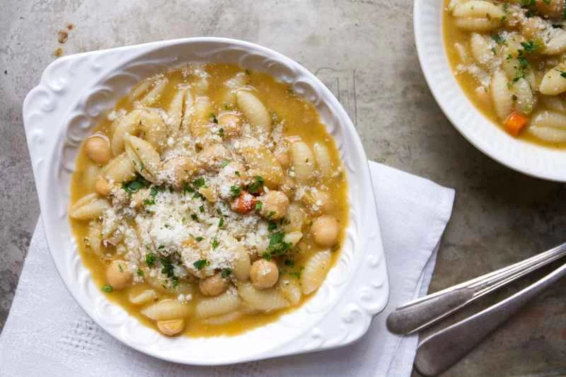 httpswww.saveur.comsitessaveur.comfilesimport20152015-03simple-weeknight-meals-chickpea-pasta-soup_3000x2000.jpg